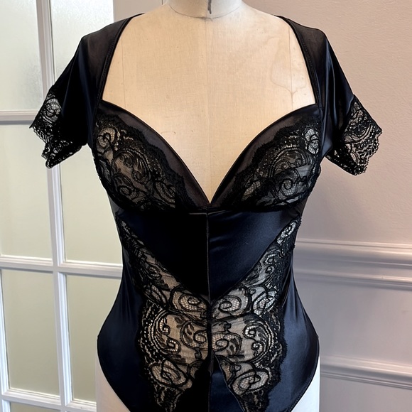Gianni Versace Intimo Satin and Lace bodysuit - Picture 2 of 8